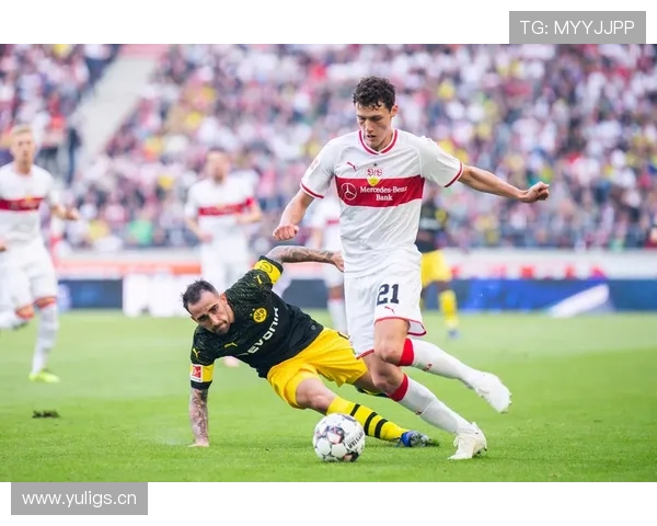 多特在争冠关键阶段表现波动,对球队稳定性带来考验 多特在争冠关键阶段表现波动,对球队稳定性带来考验