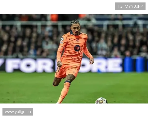 拉菲尼亚与马尔科姆:巴萨生涯角色定位与轨迹差异解析 拉菲尼亚与马尔科姆:巴萨生涯角色定位与轨迹差异解析