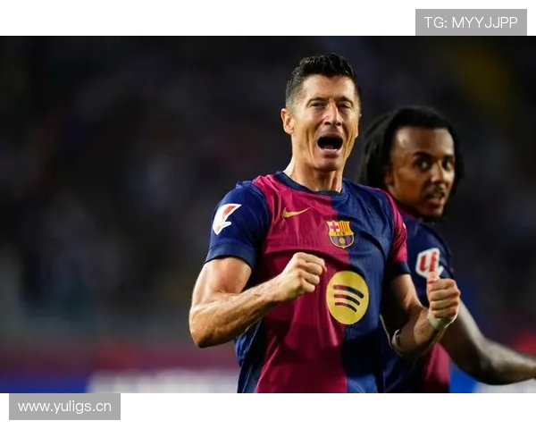 莱万转会巴萨是否正确：战术适配与竞技价值分析